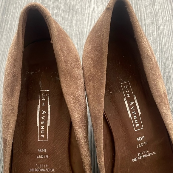 5th Avenue leather/ suede heels - Picture 5 of 6